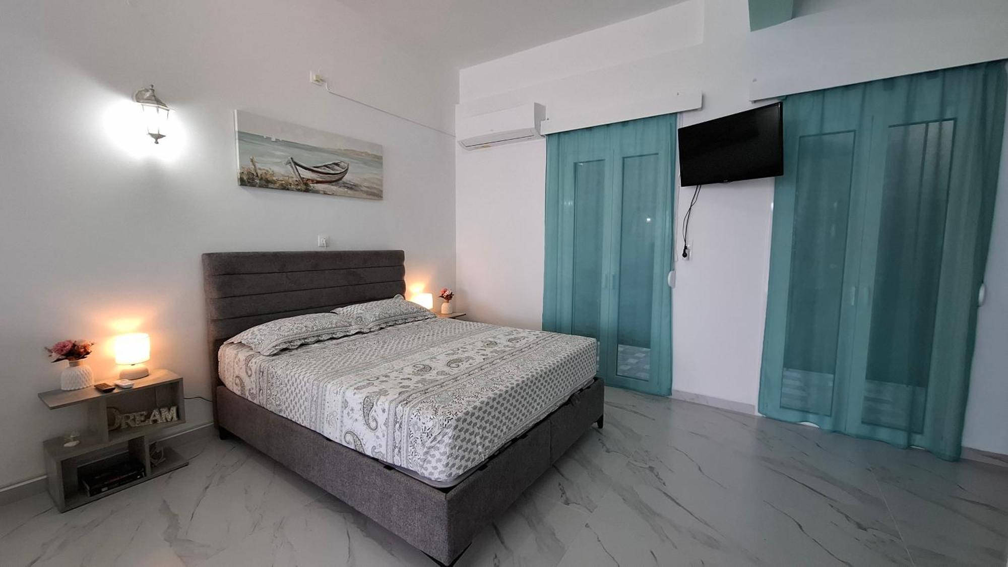 Antony's Sea View Tiros